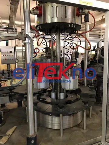 Capsulatrice Robino&Galandrino Monostadio F/T4 Usata