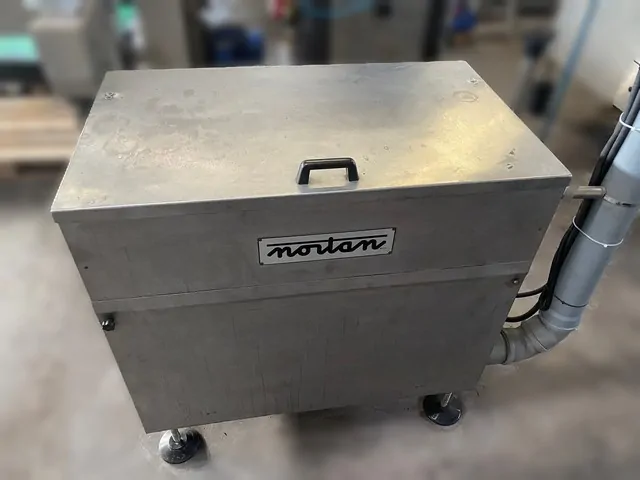Elevatore tappi Nortan Usato