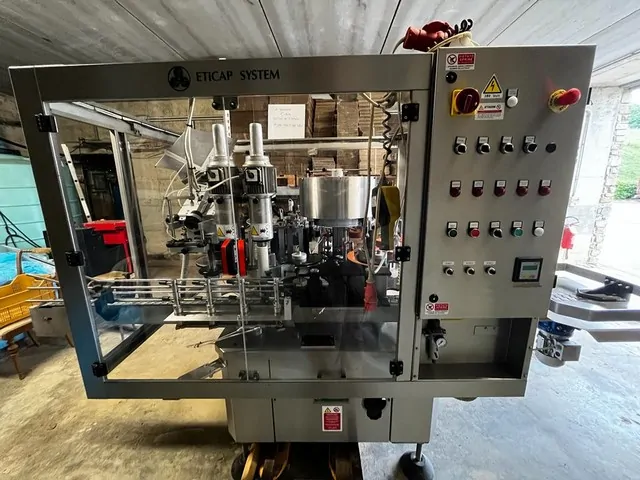 Etichettatrice usata Eticap System are/F 3t 3s