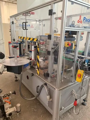 Etichettatrice usata Packlab autoadesiva 12.000 bph