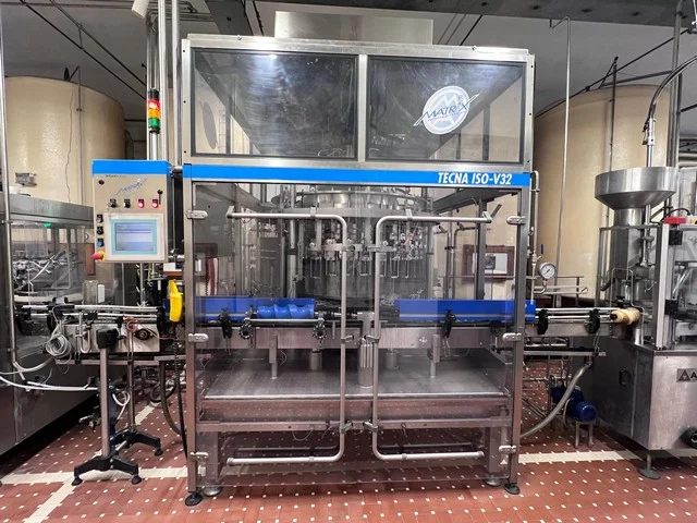 Linea di imbottigliamento isobarica Matrix usata