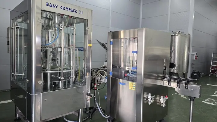Linea di imbottigliamento per Olio 1.000 bph Usata