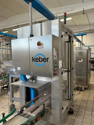 Linea di imbottigliamento usata Bertolaso 4.000 bph