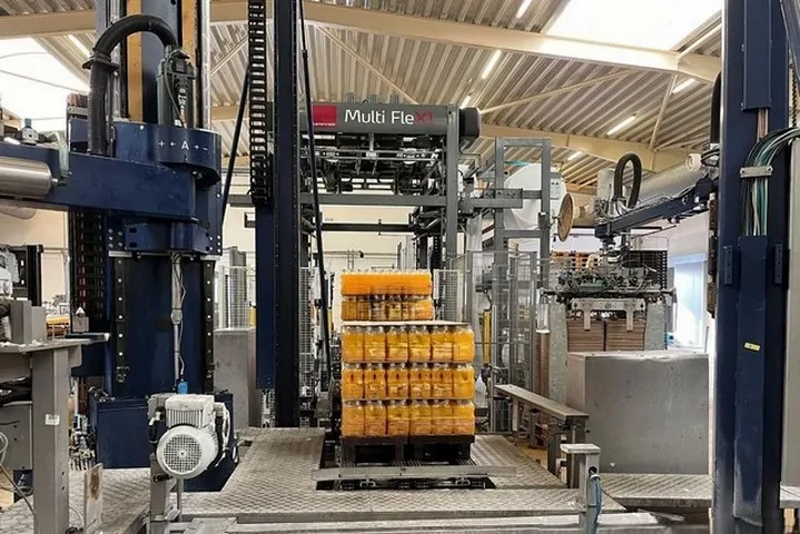 Linea di imbottigliamentoKrones 14.000 bph Usata