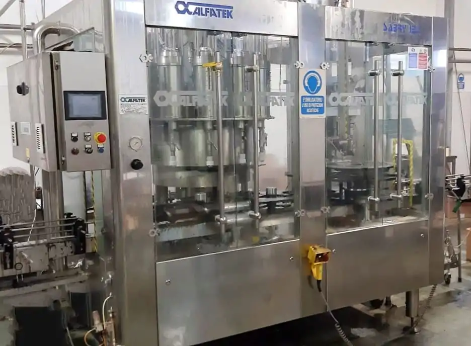 Monoblocco di riempimento usato Alfatek 12.1 Olio