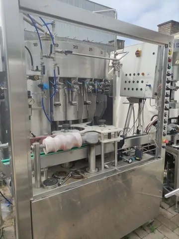 Riempitrice usata Vir Mauri 24 valvole isobarica 2.000 b/h